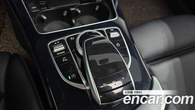 Mercedes-Benz C-Class 2018 — ფოტო 11/20