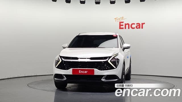 Kia Sportage 2023 — ფოტო 3/20