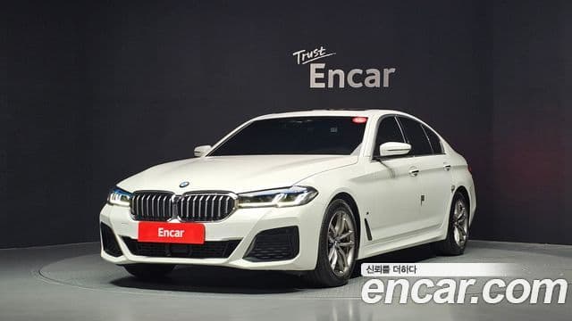 BMW 5 Series 2018 — Şəkil 1/20