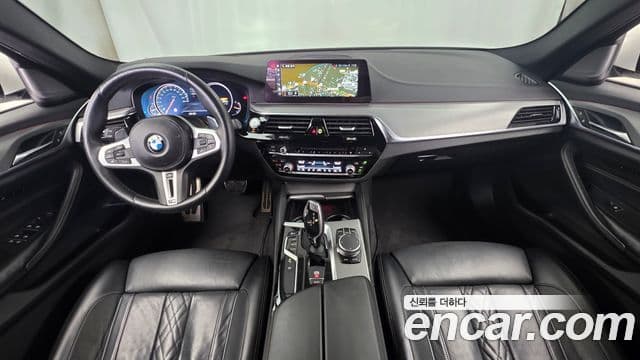 BMW 5 Series 2018 — Şəkil 7/20
