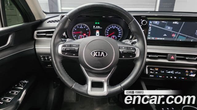 Kia K5 2021 — Фото 12/20