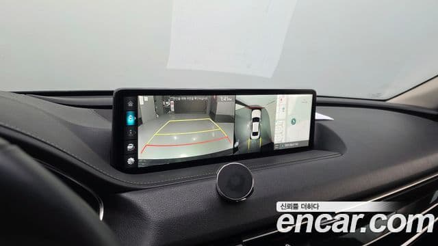 Genesis Electrified G80 2023 — ფოტო 15/20