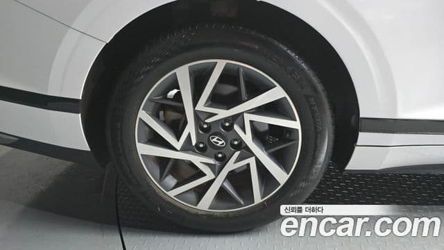Hyundai Grandeur 2023 — ფოტო 5/20