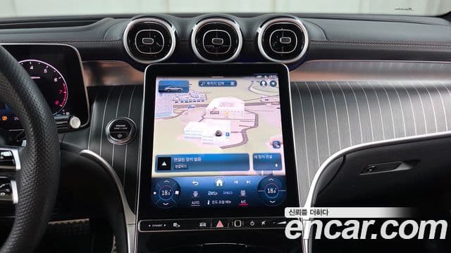 Mercedes-Benz GLC-Class 2024 — фото 13 из 20
