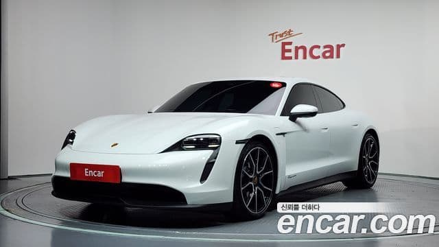 Porsche Taycan 2023 — Photo 3/20