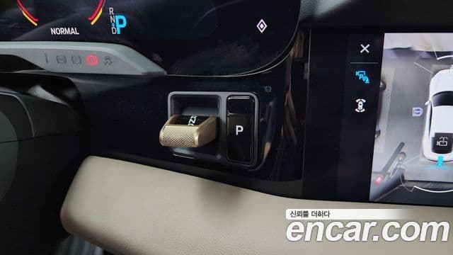 Porsche Taycan 2023 — Photo 16/20