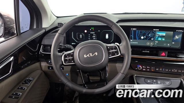 Kia Carnival 2024 — ფოტო 13/20