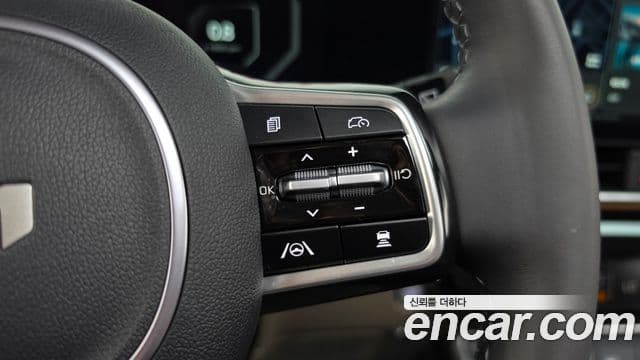 Kia Carnival 2024 — ფოტო 16/20