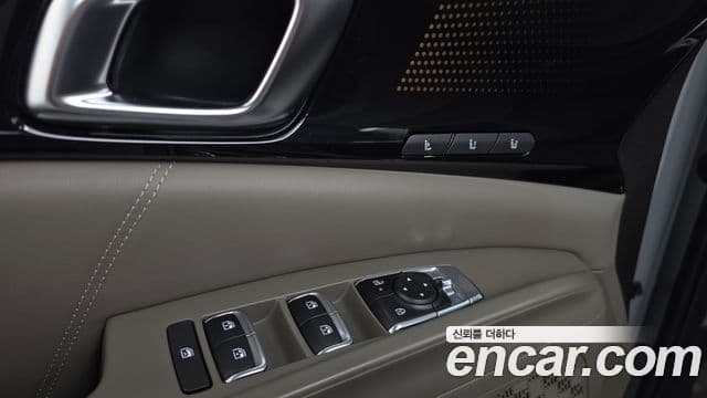 Kia Carnival 2024 — ფოტო 20/20
