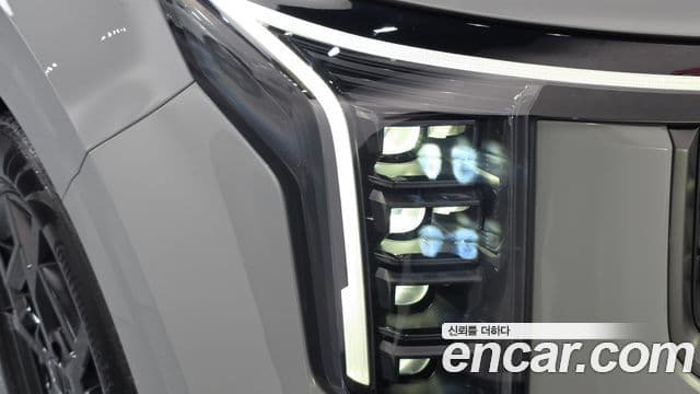 Kia Carnival 2024 — ფოტო 18/37