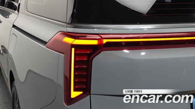 Kia Carnival 2024 — ფოტო 37/37