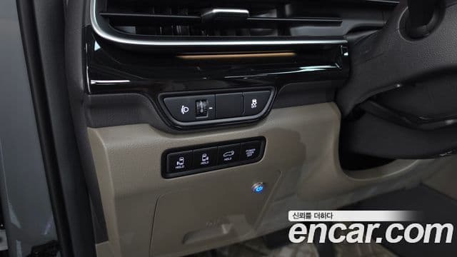 Kia Carnival 2024 — ფოტო 11/37