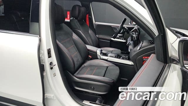 Mercedes-Benz GLB-Class 2021 — Фото 12/20