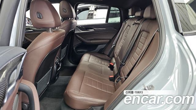 BMW X4 2022 — Photo 14/33