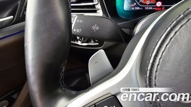 BMW X4 2022 — Photo 11/33