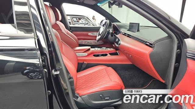 Genesis GV70 2022 — фото 11 из 20