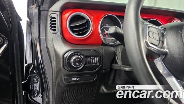 Jeep Gladiator 2021 — Фото 16/20