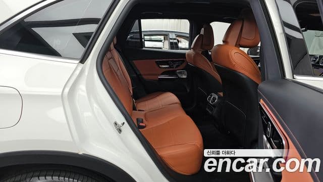 Mercedes-Benz GLC-Class 2024 — фото 12 из 20