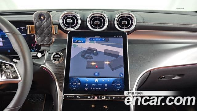 Mercedes-Benz GLC-Class 2024 — ფოტო 14/20