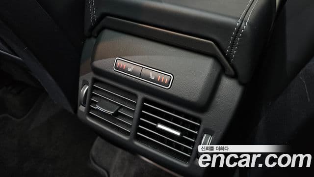 Land Rover Range Rover Evoque 2019 — Şəkil 18/20