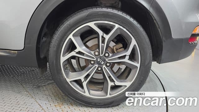 Kia Sportage The Bold 2019 — Şəkil 17/31