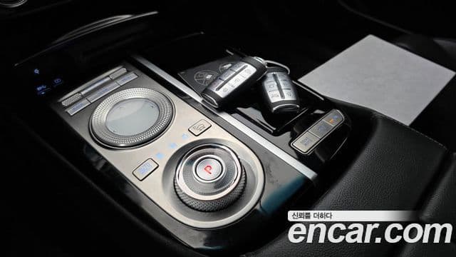 Genesis Electrified G80 2021 — Şəkil 9/20