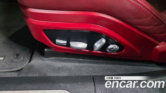 Porsche Panamera 2019 — Photo 24/38