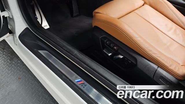 BMW 4 Series 2020 — Photo 13/35