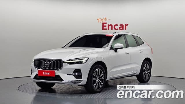 Volvo XC60 2021 — Şəkil 10/20