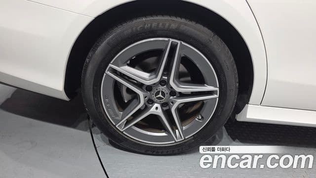Mercedes-Benz E-Class 2023 — Şəkil 5/20