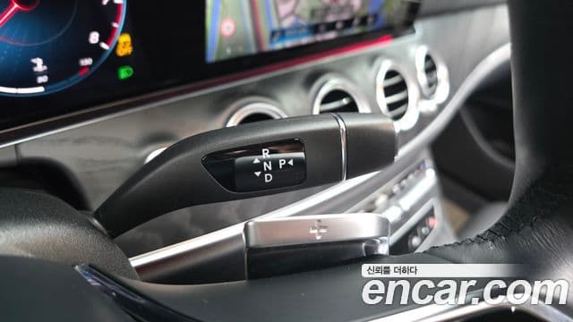 Mercedes-Benz E-Class 2023 — ფოტო 9/20