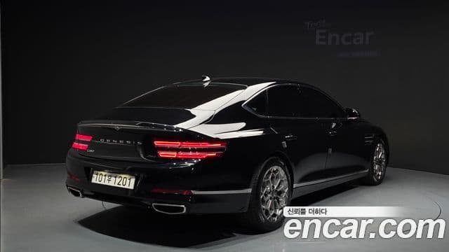 Genesis G80 2023 — ფოტო 19/33