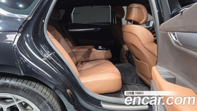 Genesis G80 2023 — ფოტო 10/33