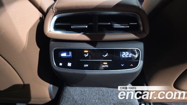 Genesis G80 2023 — ფოტო 24/33