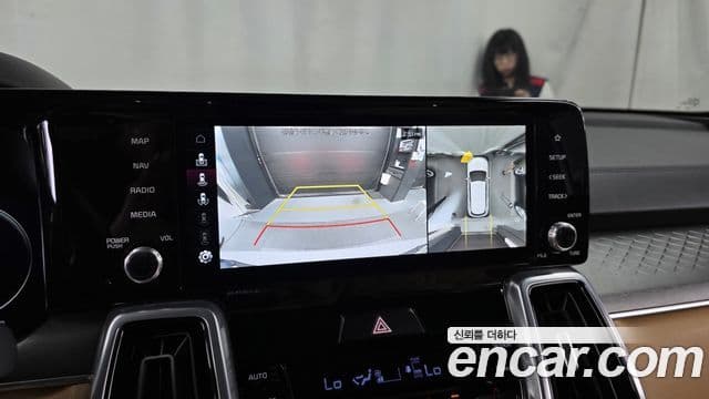 Kia Sorento 2023 — Şəkil 15/20