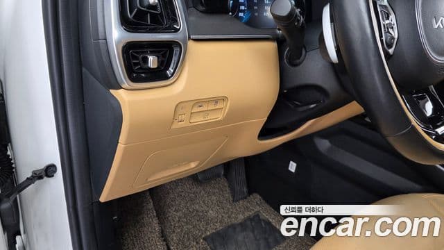 Kia Sorento 2023 — Şəkil 18/20