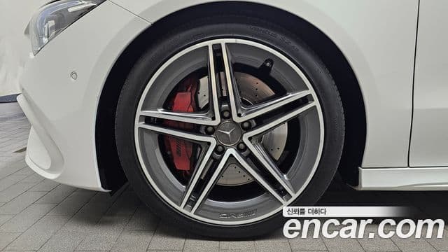 Mercedes-Benz CLA-Class 2021 — Фото 5/20