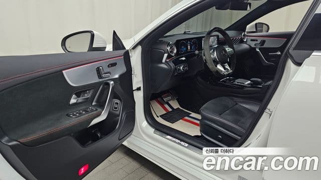 Mercedes-Benz CLA-Class 2021 — Фото 10/20