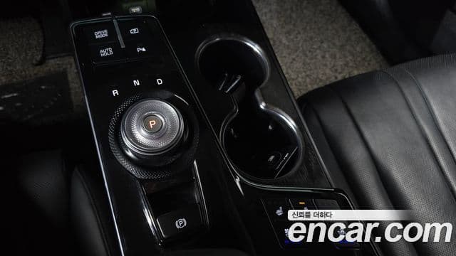 Kia K8 2021 — ფოტო 8/20