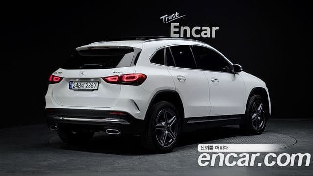 Mercedes-Benz GLA-Class 2023 — Şəkil 2/20