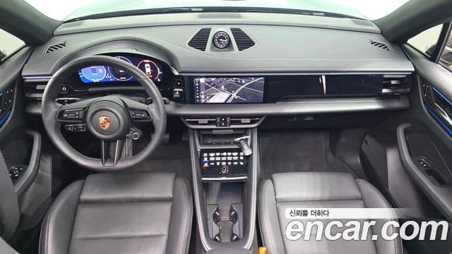 Porsche Macan EV 2025 — ფოტო 19/20