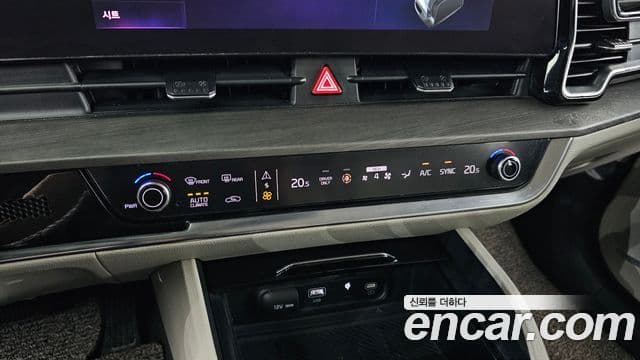 Kia Sportage 2021 — Şəkil 19/20