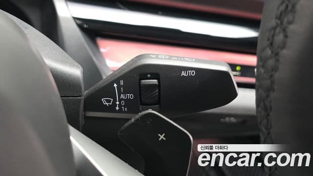 BMW 5 Series 2025 — Photo 18/33