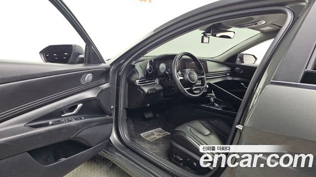Hyundai Avante 2022 — ფოტო 9/20