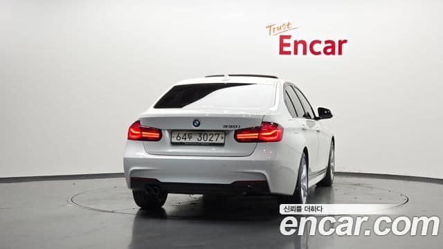 BMW 3 Series 2018 — фото 4 из 20