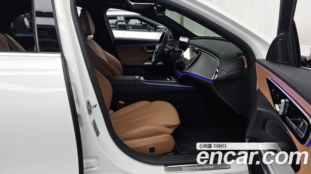 Mercedes-Benz E-Class 2025 — Photo 14/34