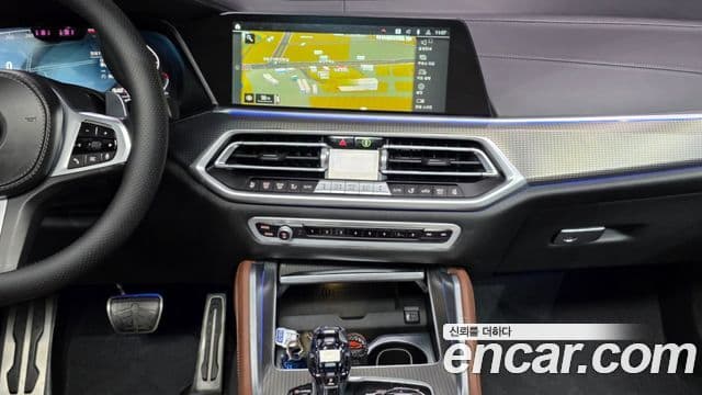 BMW X6 2021 — ფოტო 14/20