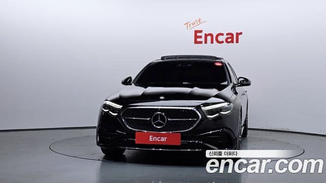 Mercedes-Benz E-Class 2025 — фото 2 из 20