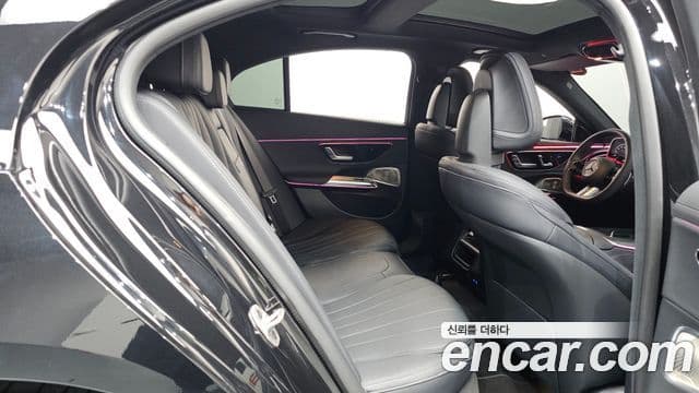 Mercedes-Benz E-Class 2025 — ფოტო 11/20