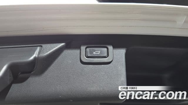 Land Rover Discovery Sport 2020 — Şəkil 19/20